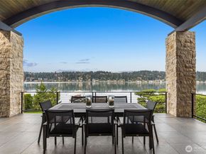 5629 Pleasure Point Lane SE, Bellevue WA 98006