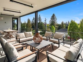 1032 89th Avenue NE, Bellevue WA 98004