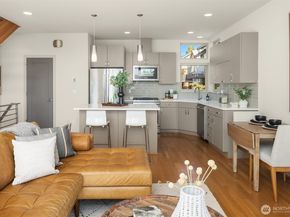 1704 E Marion Street, Seattle WA 98122