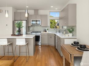 1704 E Marion Street, Seattle WA 98122