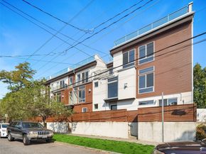 1704 E Marion Street, Seattle WA 98122