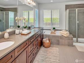 20024 90th Place S, Kent WA 98031