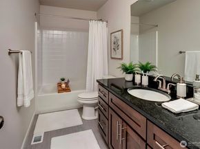 20024 90th Place S, Kent WA 98031