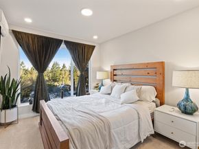 2126 N 147th Street D, Shoreline WA 98133