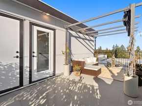 2126 N 147th Street D, Shoreline WA 98133