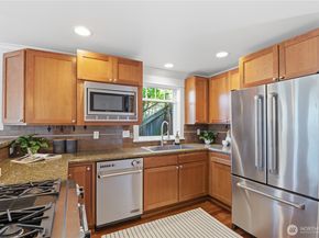 3020 14th Avenue W B, Seattle WA 98119