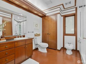 7102 NE 132nd Street, Kirkland WA 98034