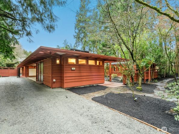 7102 NE 132nd Street, Kirkland WA 98034