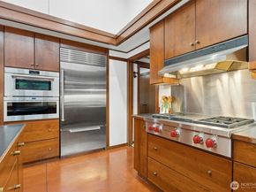 7102 NE 132nd Street, Kirkland WA 98034