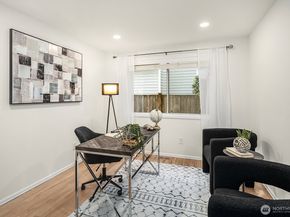 26224 SE 40th Street, Sammamish WA 98029