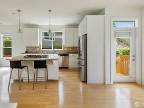 16442 SE 166th Terrace, Renton WA 98058