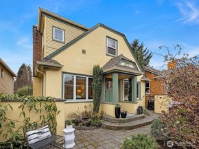 6237 26th Avenue NE, Seattle WA 98115