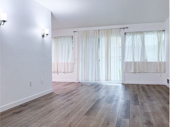 12230 SE 60th Street 34, Bellevue WA 98006