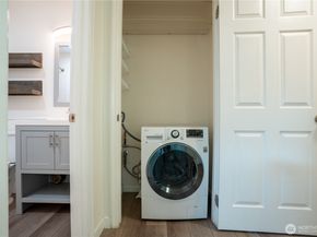 12230 SE 60th Street 34, Bellevue WA 98006