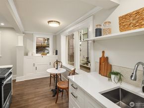 1937 7th Avenue W, Seattle WA 98119