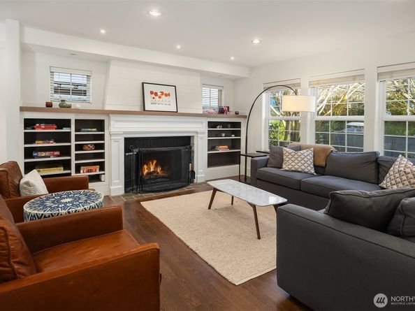 4003 Densmore Avenue N, Seattle WA 98103