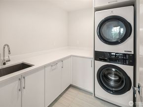 268 118th Avenue SE, Bellevue WA 98005