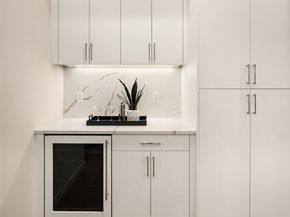 268 118th Avenue SE, Bellevue WA 98005