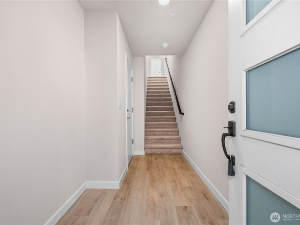 2121 N 148th Street C, Shoreline WA 98133