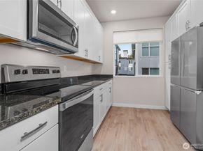 2121 N 148th Street C, Shoreline WA 98133