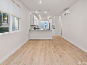 2121 N 148th Street C, Shoreline WA 98133