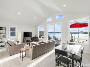 219 Shore Drive, Bremerton WA 98310