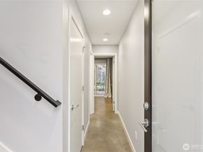 1117 NW 56th Street D, Seattle WA 98107