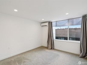 1117 NW 56th Street D, Seattle WA 98107