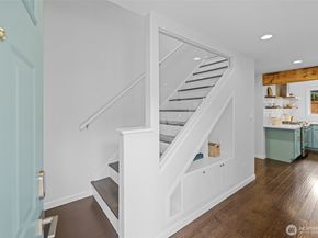 3410 77th Avenue SE, Mercer Island WA 98040