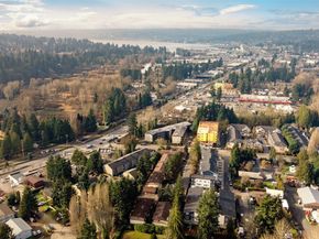 8013 NE 177th Ct 402, Kenmore WA 98028