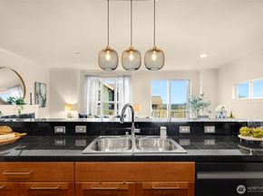 1937 18th Avenue NE, Issaquah WA 98029