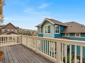 1937 18th Avenue NE, Issaquah WA 98029