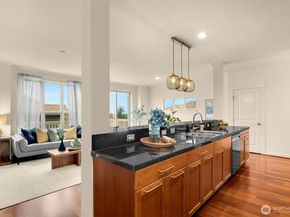 1937 18th Avenue NE, Issaquah WA 98029