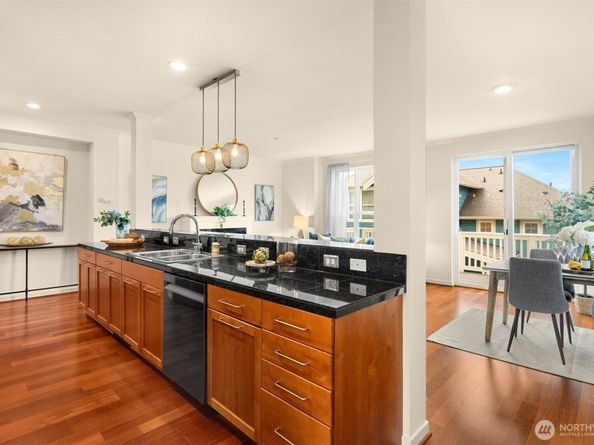 1937 18th Avenue NE, Issaquah WA 98029