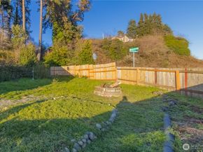 1549 Charleston Beach Road W, Bremerton WA 98312