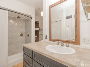 1549 Charleston Beach Road W, Bremerton WA 98312