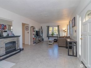 1549 Charleston Beach Road W, Bremerton WA 98312