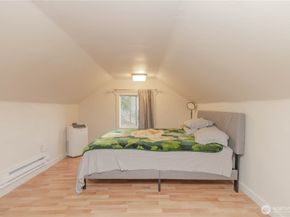 1549 Charleston Beach Road W, Bremerton WA 98312