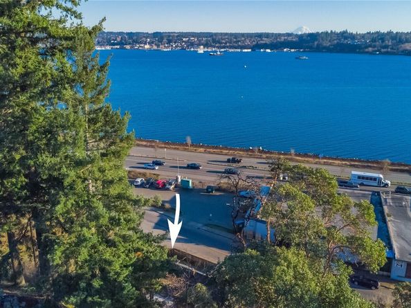 1549 Charleston Beach Road W, Bremerton WA 98312