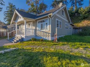 1549 Charleston Beach Road W, Bremerton WA 98312