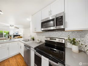 710 Kirkland Cir A101, Kirkland WA 98033