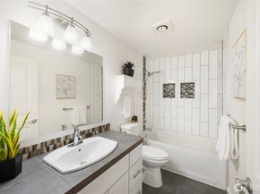 710 Kirkland Cir A101, Kirkland WA 98033