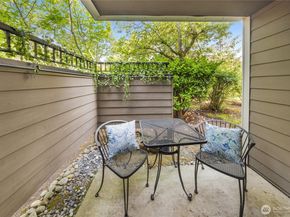 710 Kirkland Cir A101, Kirkland WA 98033