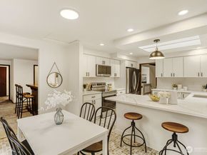 8718 189th Place SW, Edmonds WA 98026