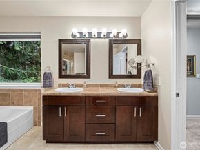 27903 NE 26th Street, Redmond WA 98053