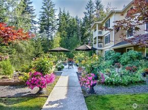 23924 NE 115th Lane 304, Redmond WA 98053