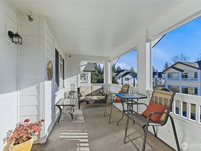 23924 NE 115th Lane 304, Redmond WA 98053