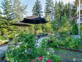 23924 NE 115th Lane 304, Redmond WA 98053