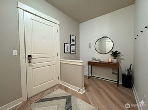 15700 116th Ave NE 204, Bothell WA 98011