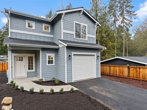 21855 Wavecrest Avenue NE, Poulsbo WA 98370